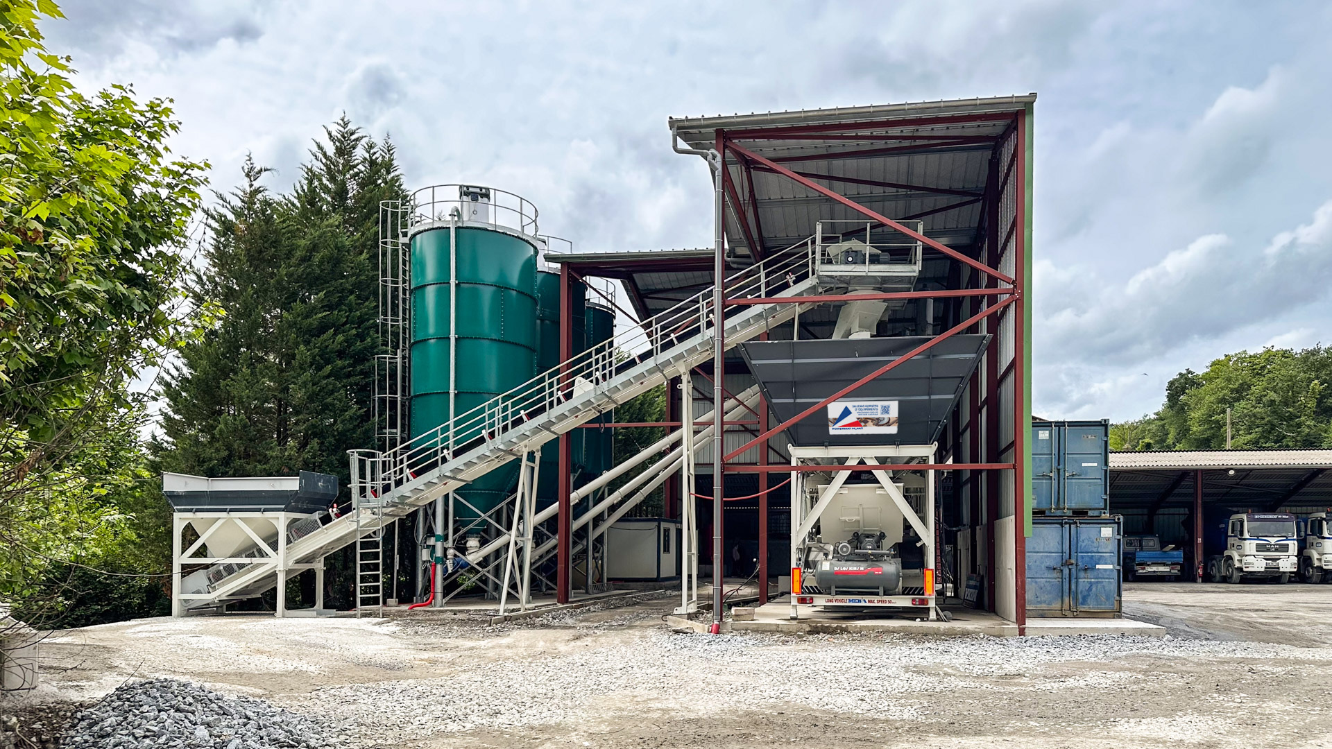 Central-a-beton-mobile-01