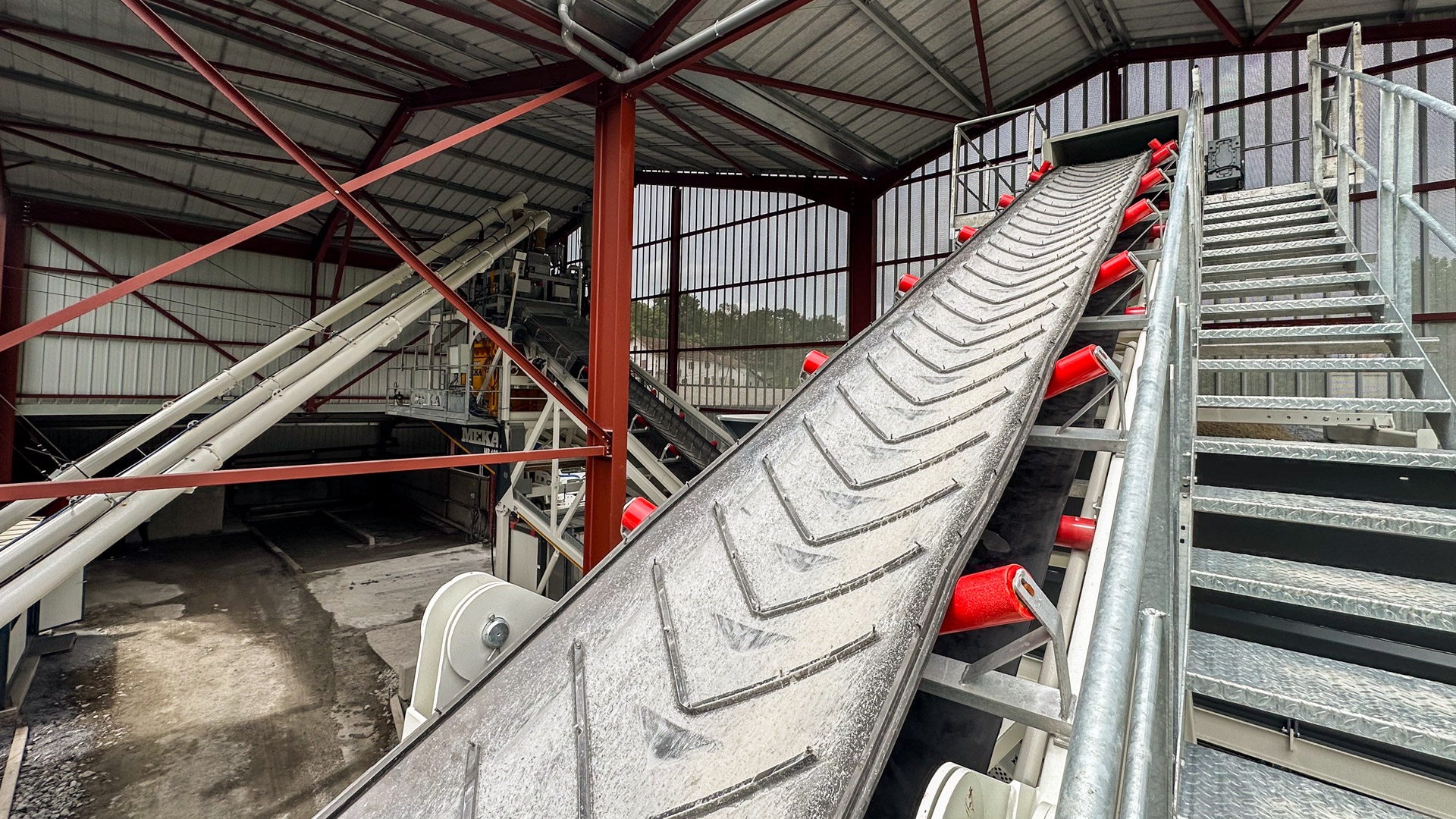 Central-a-beton-mobile-02